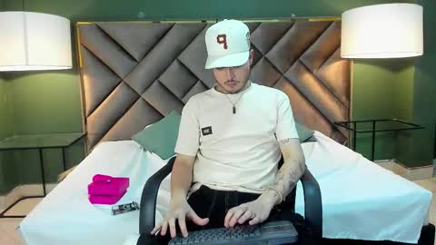  Salvatore online show from 02/17/26, 11:00