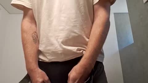 Snapshot of salvo077 chatting on 09/17/25, 04:19 Salvo077 online show from 09/17/25, 04:19