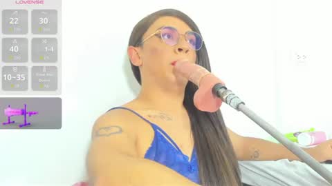 Snapshot of sam302_ chatting on 07/23/26, 01:58 Sam online show from 07/23/26, 01:58