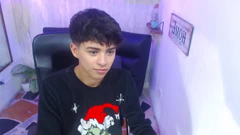 Snapshot of sam_daves chatting on 02/01/25, 04:22 Sam online show from 02/01/25, 04:22