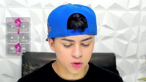 Snapshot of sam_daves_ chatting on 11/19/25, 03:12 Sam online show from 11/19/25, 03:12