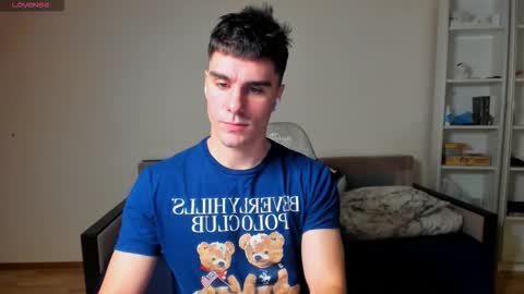 Snapshot of sam_huston18 chatting on 11/25/25, 09:04 BACK IN 2 WEEKS online show from 11/25/25, 09:04