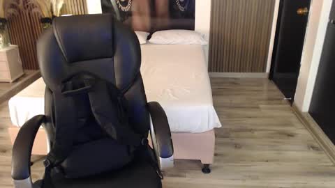 SAM MANSON online show from 09/17/25, 12:51