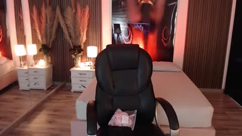 SAM MANSON online show from 11/01/25, 02:19