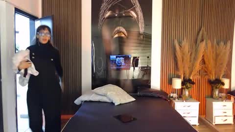 SAM MANSON online show from 02/09/26, 11:58