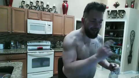 Snapshot of sam_papithebarber chatting on 01/28/25, 08:04 sam_papithebarber online show from 01/28/25, 08:04