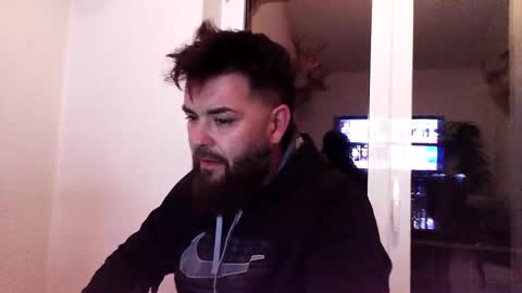 Snapshot of sam_papithebarber chatting on 11/26/25, 06:53 sam_papithebarber online show from 11/26/25, 06:53