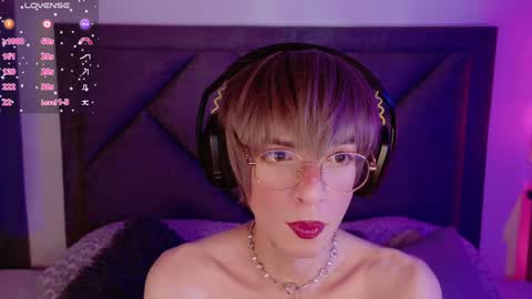 Snapshot of sam_russo chatting on 02/07/25, 08:01 Sam online show from 02/07/25, 08:01