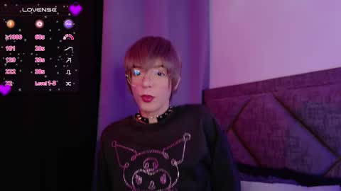 Snapshot of sam_russo chatting on 02/24/25, 06:27 Sam online show from 02/24/25, 06:27