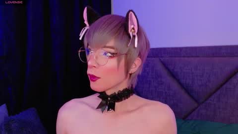 Snapshot of sam_russo chatting on 09/13/25, 08:25 Sam online show from 09/13/25, 08:25