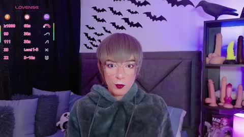 Snapshot of sam_russo chatting on 10/26/25, 06:30 Sam online show from 10/26/25, 06:30