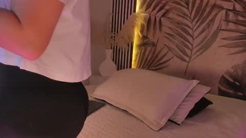 Samaantha  online show from 11/06/25, 11:33