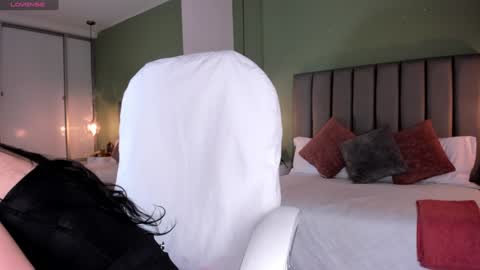 Snapshot of samaantharey chatting on 12/21/24, 01:10 Samantha online show from 12/21/24, 01:10