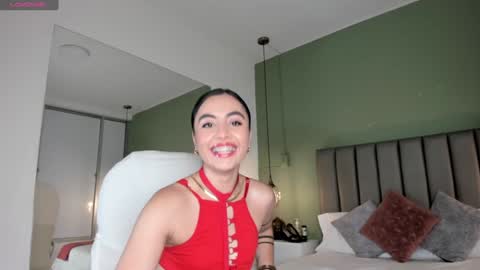 Snapshot of samaantharey chatting on 01/11/25, 01:27 Samantha online show from 01/11/25, 01:27