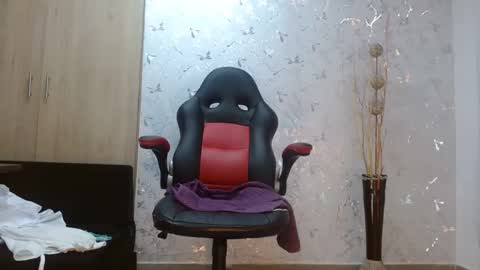 samanta online show from 02/23/25, 02:57