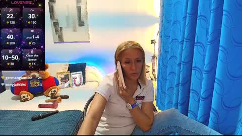 Snapshot of samanta_stone69 chatting on 12/03/24, 12:24 Samanta Stone online show from 12/03/24, 12:24