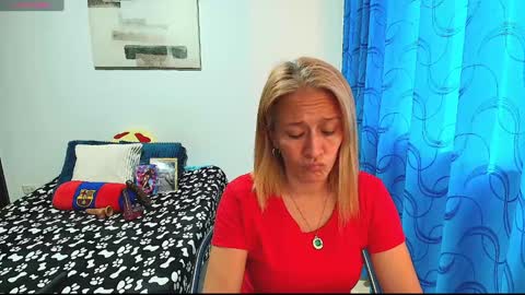 Snapshot of samanta_stone69 chatting on 01/23/25, 10:22 Samanta Stone online show from 01/23/25, 10:22