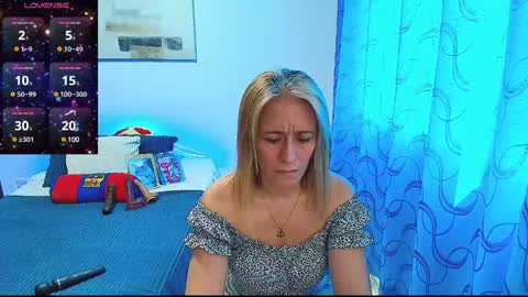 Snapshot of samanta_stone69 chatting on 02/07/25, 09:04 Samanta Stone online show from 02/07/25, 09:04