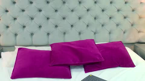 Samantaa G online show from 11/21/25, 01:32