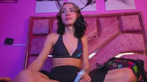 samantaa_liov online show from 05/05/26, 07:44