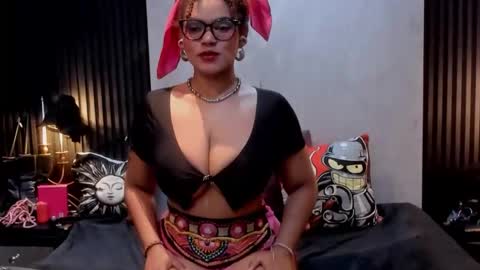 Snapshot of samantablake chatting on 06/11/26, 12:54 Samanta online show from 06/11/26, 12:54