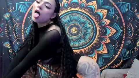 Snapshot of samantablaze chatting on 12/04/25, 11:57 samantablaze online show from 12/04/25, 11:57