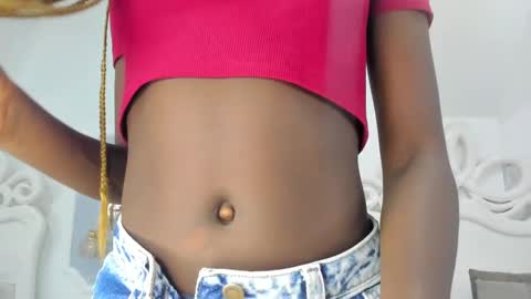 Snapshot of samantamarquez chatting on 02/12/25, 07:24 Samanta online show from 02/12/25, 07:24