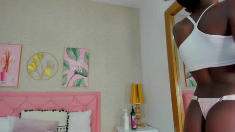 Snapshot of samantamarquez chatting on 05/02/26, 03:44 Samanta online show from 05/02/26, 03:44