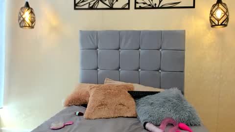 Samanta online show from 09/27/25, 04:23