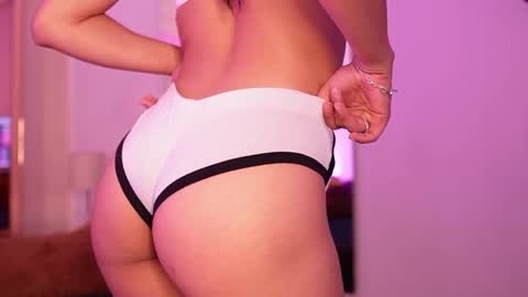 samantavazquez online show from 04/14/26, 12:00