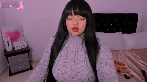 Snapshot of samantha__g chatting on 12/06/24, 09:43 Sam online show from 12/06/24, 09:43