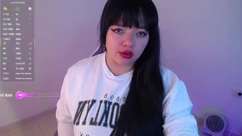 Snapshot of samantha__g chatting on 02/12/25, 05:58 Sam online show from 02/12/25, 05:58