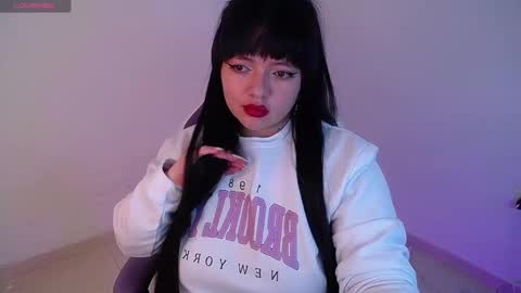 Snapshot of samantha__g chatting on 02/19/25, 02:44 Sam online show from 02/19/25, 02:44