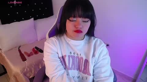 Snapshot of samantha__g chatting on 03/04/25, 05:11 Sam online show from 03/04/25, 05:11