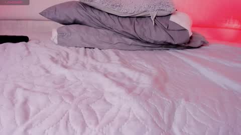 Snapshot of samantha_beckham chatting on 02/14/25, 05:36 Samantha Beckham online show from 02/14/25, 05:36