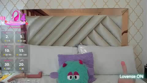 Samantha  online show from 02/15/25, 05:09