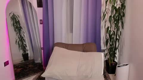 Snapshot of samantha_ferrec chatting on 07/14/26, 02:05 Samantha Ferrec online show from 07/14/26, 02:05