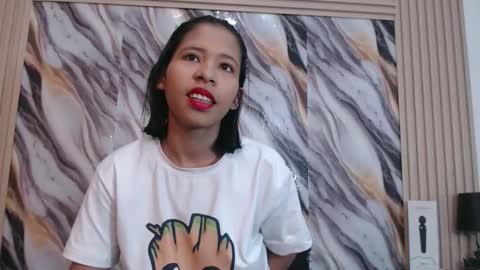 Snapshot of samantha_fox_squirt chatting on 11/10/25, 05:45 lizzy online show from 11/10/25, 05:45