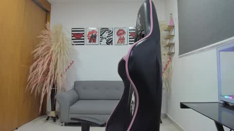 Snapshot of samantha_ga chatting on 02/18/25, 06:04 Samantha ga online show from 02/18/25, 06:04