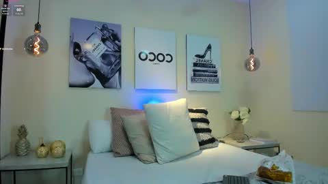 Snapshot of samantha_hotly chatting on 11/01/25, 11:23 Samantha online show from 11/01/25, 11:23