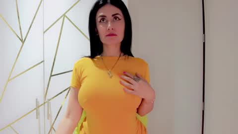 Snapshot of samantha_larusso_ chatting on 11/03/25, 03:52 Andy online show from 11/03/25, 03:52