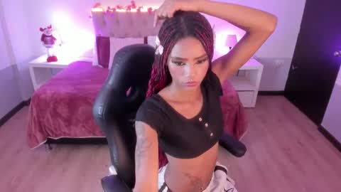 Samantha online show from 12/19/25, 07:54