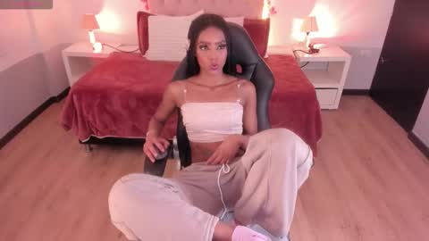 Samantha online show from 02/06/26, 07:39