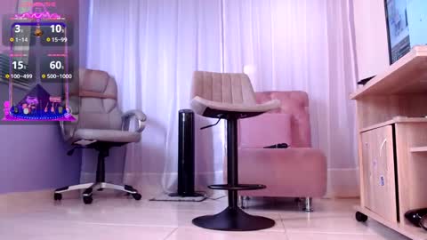 Snapshot of samantha_thompsoon chatting on 12/28/24, 12:45 samantha_thompsoon online show from 12/28/24, 12:45