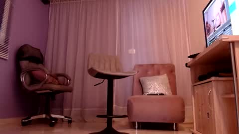 Snapshot of samantha_thompsoon chatting on 01/29/25, 12:24 samantha_thompsoon online show from 01/29/25, 12:24