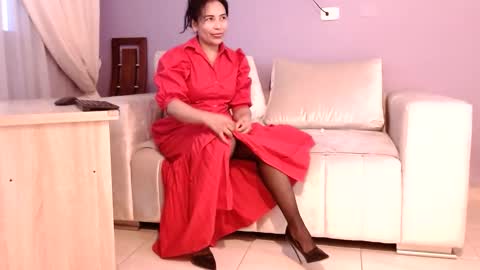 Snapshot of samantha_thompsoon chatting on 10/13/25, 09:04 samantha_thompsoon online show from 10/13/25, 09:04