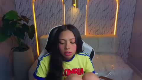 Snapshot of samantha_tx_ chatting on 06/17/26, 03:09 Samantha online show from 06/17/26, 03:09