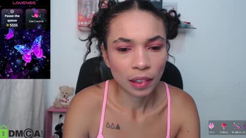 Snapshot of samanthaa_queen chatting on 12/06/24, 11:11 sam online show from 12/06/24, 11:11