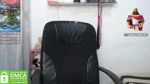 Snapshot of samanthaa_queen chatting on 01/09/25, 04:17 sam online show from 01/09/25, 04:17