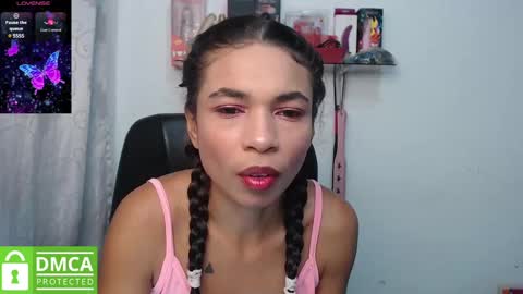 Snapshot of samanthaa_queen chatting on 02/22/25, 10:40 sam online show from 02/22/25, 10:40